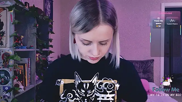 Snapshot of NaniMoore chatting on 27, 2, 2026 NaniMoore online show from 27, 2, 2026