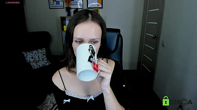 FrancescaCollins online show from 13, 10, 2025