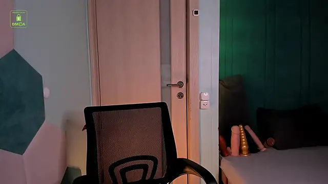 MarkGWalker online show from 8, 2, 2025