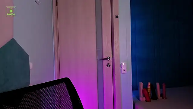 MarkGWalker online show from 28, 2, 2025