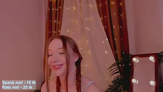 Snapshot of VioletMills chatting on 27, 9, 2025 VioletMills online show from 27, 9, 2025