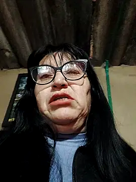 Snapshot of clarita_01 chatting on 9, 10, 2025 clarita 01 online show from 9, 10, 2025