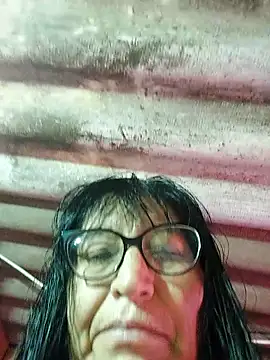 Snapshot of clarita_01 chatting on 23, 10, 2025 clarita 01 online show from 23, 10, 2025