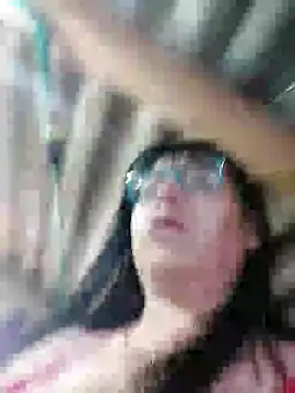 Snapshot of clarita_01 chatting on 28, 10, 2025 clarita 01 online show from 28, 10, 2025