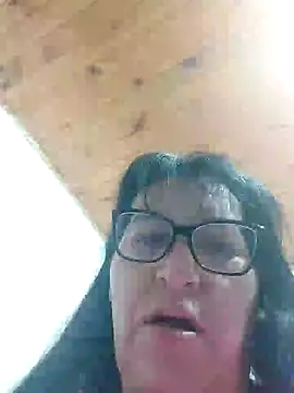 clarita 01 online show from 13, 5, 2026
