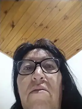 clarita 01 online show from 14, 5, 2026
