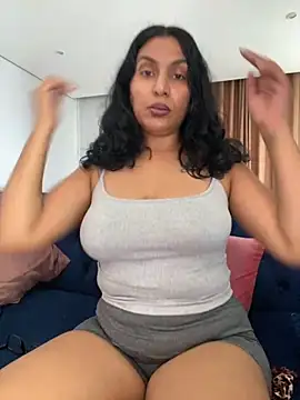 Snapshot of Indianbutter11 chatting on 25, 10, 2025 Indianbutter11 online show from 25, 10, 2025