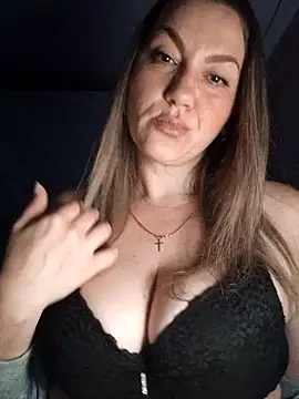 Snapshot of Ant0nina chatting on 11, 12, 2024 Ant0nina online show from 11, 12, 2024