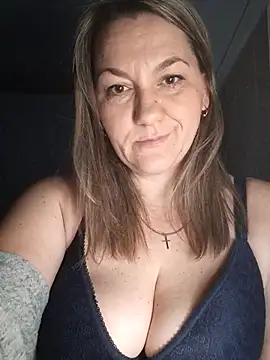 Snapshot of Ant0nina chatting on 24, 2, 2025 Ant0nina online show from 24, 2, 2025