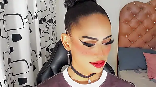 Aslhy Goddessx online show from 4, 10, 2025