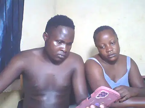 Dark Queenchocolate online show from 19, 10, 2025