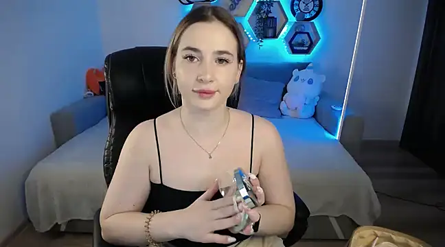 SabrinViolet online show from 11, 2, 2025