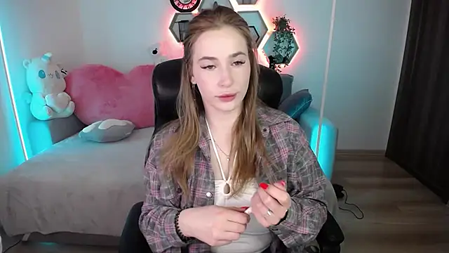 Snapshot of SabrinViolet chatting on 26, 4, 2026 SabrinViolet online show from 26, 4, 2026