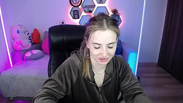 Snapshot of SabrinViolet chatting on 12, 5, 2026 SabrinViolet online show from 12, 5, 2026