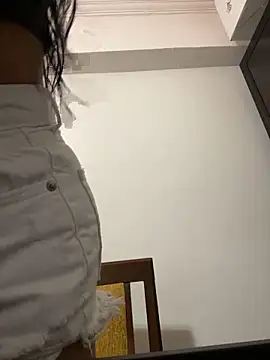 Snapshot of gizemseks chatting on 2, 10, 2025 gizemseks online show from 2, 10, 2025