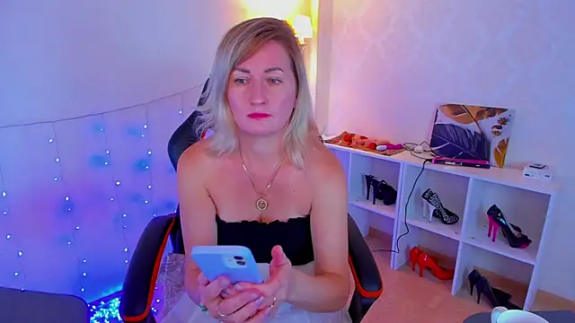 AriFleow online show from 26, 9, 2025