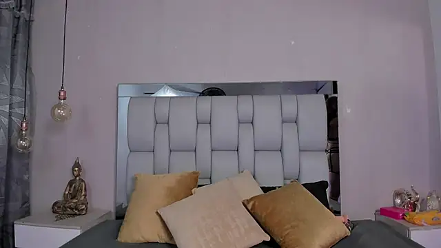 SusanBenett online show from 1, 12, 2025