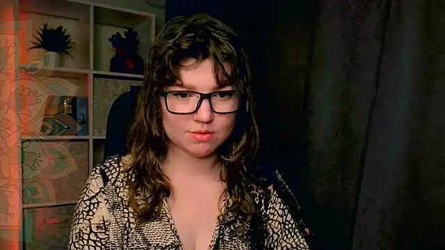 VioletteWay online show from 5, 7, 2026