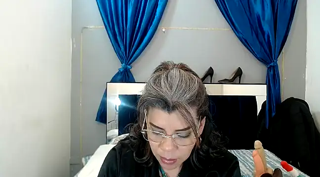 vikyadams online show from 30, 1, 2025
