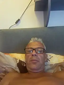 Picolo4111 online show from 8, 9, 2025