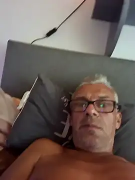 Picolo4111 online show from 10, 9, 2025