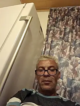 Picolo4111 online show from 8, 10, 2025