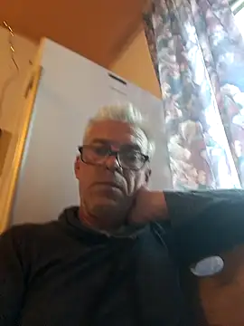 Picolo4111 online show from 10, 10, 2025