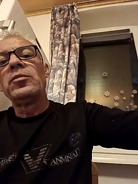 Picolo4111 online show from 13, 10, 2025