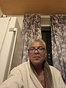 Picolo4111 online show from 26, 10, 2025