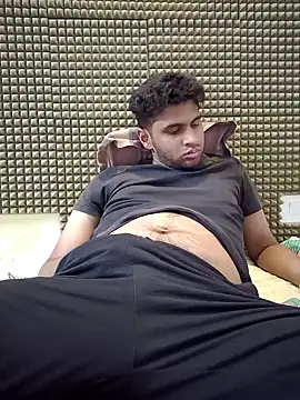 Snapshot of mykecockslong chatting on 30, 9, 2025 mykecockslong online show from 30, 9, 2025