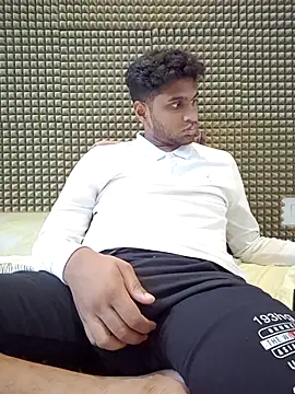 Snapshot of mykecockslong chatting on 1, 10, 2025 mykecockslong online show from 1, 10, 2025