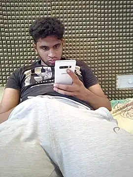 Snapshot of mykecockslong chatting on 3, 10, 2025 mykecockslong online show from 3, 10, 2025