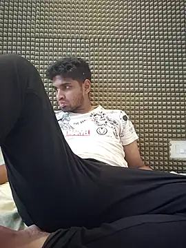 Snapshot of mykecockslong chatting on 4, 10, 2025 mykecockslong online show from 4, 10, 2025