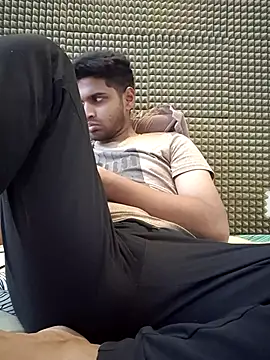 Snapshot of mykecockslong chatting on 5, 10, 2025 mykecockslong online show from 5, 10, 2025