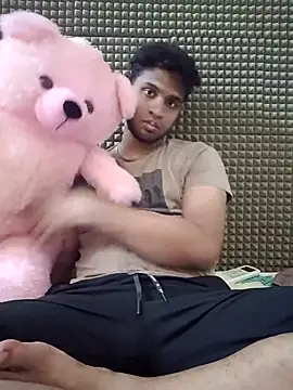 Snapshot of mykecockslong chatting on 12, 10, 2025 mykecockslong online show from 12, 10, 2025