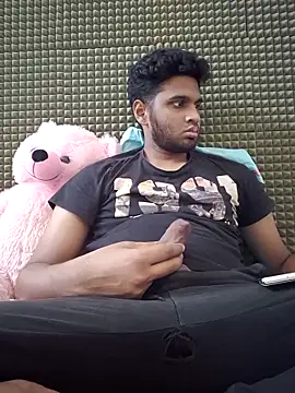 Snapshot of mykecockslong chatting on 25, 10, 2025 mykecockslong online show from 25, 10, 2025