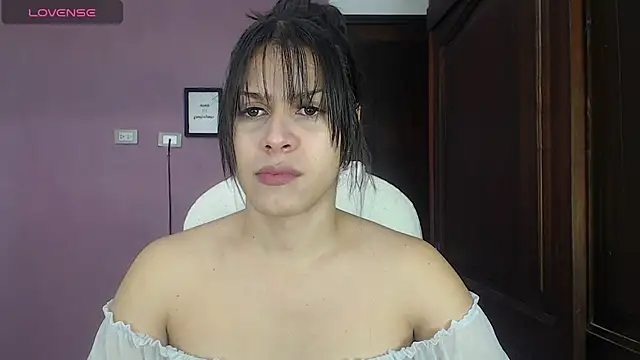 Luciana Ortiz1 online show from 3, 3, 2025
