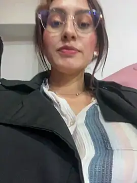 VioletPearson online show from 15, 2, 2025