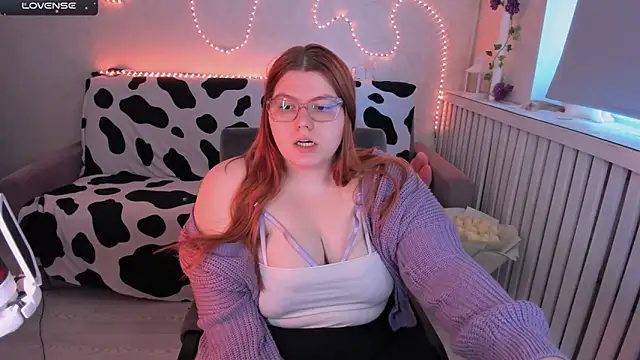 Snapshot of Melissa_Purr chatting on 21, 9, 2025 Melissa Purr online show from 21, 9, 2025