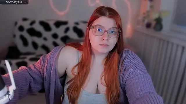 Snapshot of Melissa_Purr chatting on 28, 9, 2025 Melissa Purr online show from 28, 9, 2025