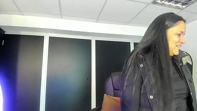 Ivanna18 x online show from 28, 10, 2025