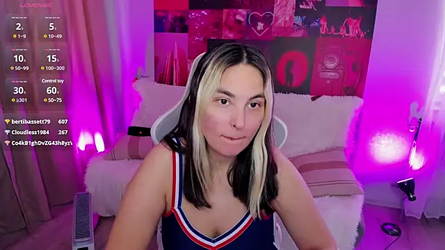 Kate Burleskk online show from 3, 3, 2025