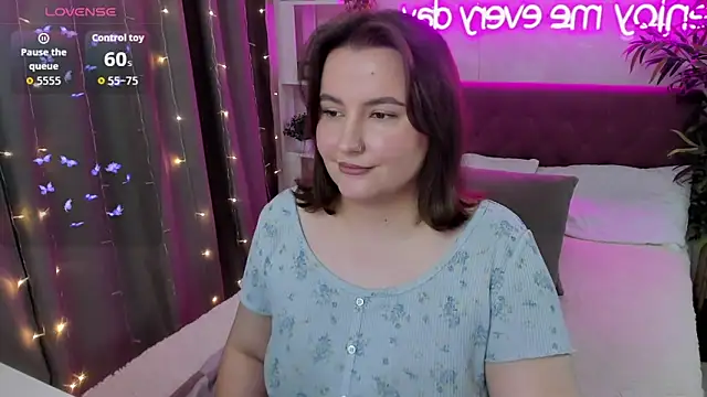 FeralPeach online show from 24, 10, 2025