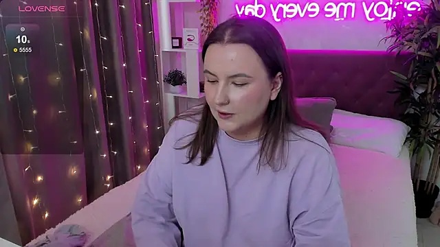 FeralPeach online show from 25, 5, 2026