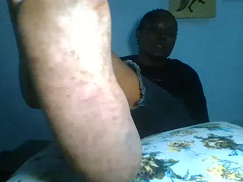 Snapshot of sherry_anne chatting on 28, 10, 2025 sherry anne online show from 28, 10, 2025