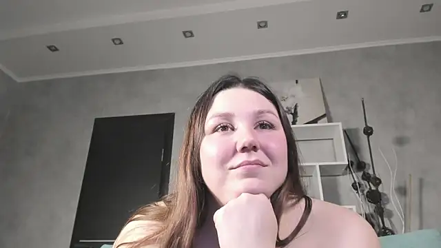Ruth Oliver online show from 8, 12, 2024