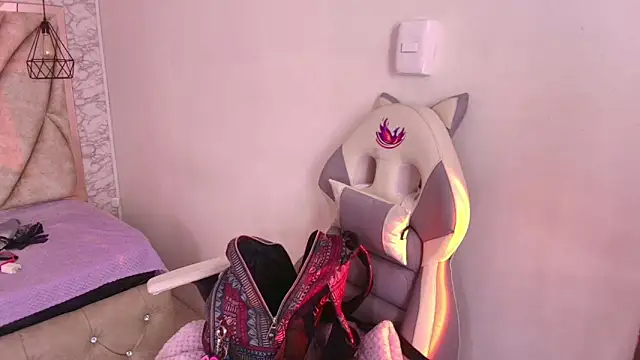 Queen perla  online show from 29, 11, 2025