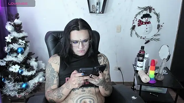 Goth ink online show from 20, 12, 2024