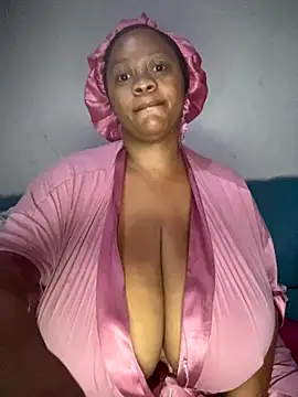 Chubbykarisma27 online show from 20, 11, 2025