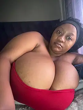 Snapshot of Chubbykarisma27 chatting on 28, 4, 2026 Chubbykarisma27 online show from 28, 4, 2026